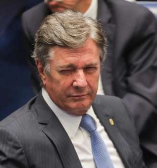 Collor dá recado a Bolsonaro: ‘Já vi esse filme e não é bom’