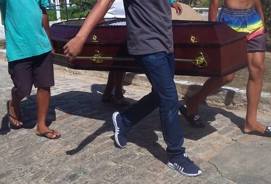 Jovem de 28 anos enterrado às pressas em Quebrangulo não estava com Covid-19