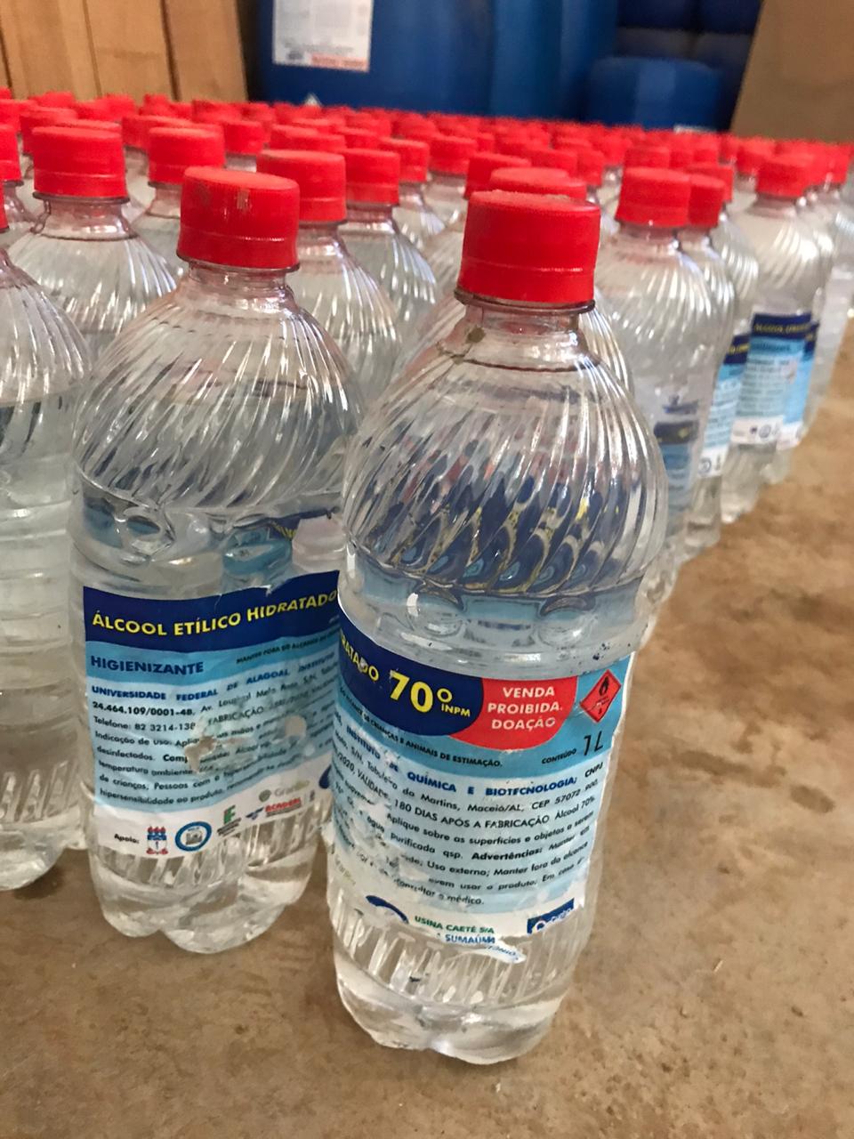 Hospital Regional Santa Rita recebe doação de álcool 70% e hipoclorito da UFAL e IFAL