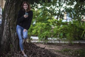 Na quarentena, aplicativos como o Tinder ganharam nova função