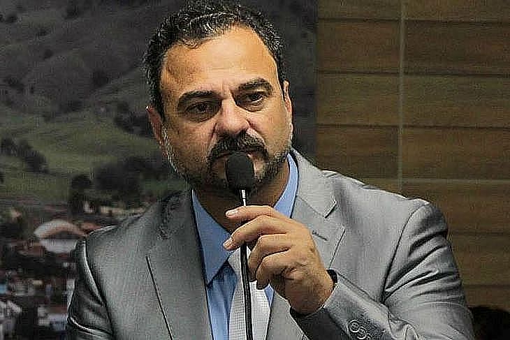 Foragido da Justiça, ex-prefeito de Maribondo é preso em Paripueira