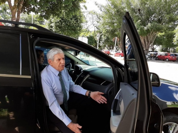 Heleno fala em ‘consequências imprevisíveis’ em caso de apreensão de celular