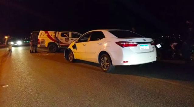 Após perseguição, motorista bate em viatura da PM em Craíbas, AL