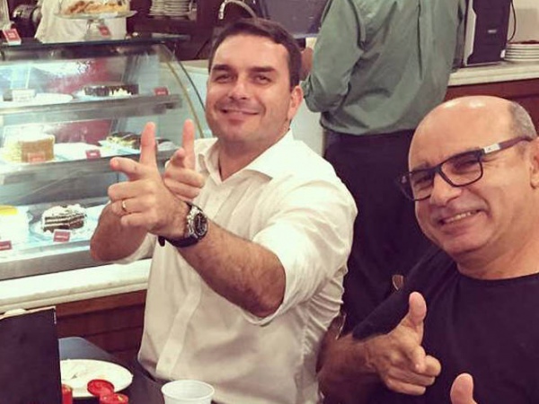 Fabrício Queiroz, ex-assessor de Flávio Bolsonaro, é preso no interior de SP
