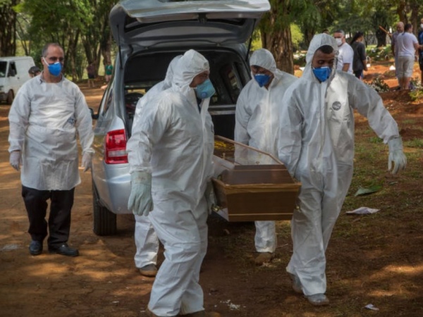Covid-19: Brasil registra 1.109 mortes em 24h; total ultrapassa 57 mil