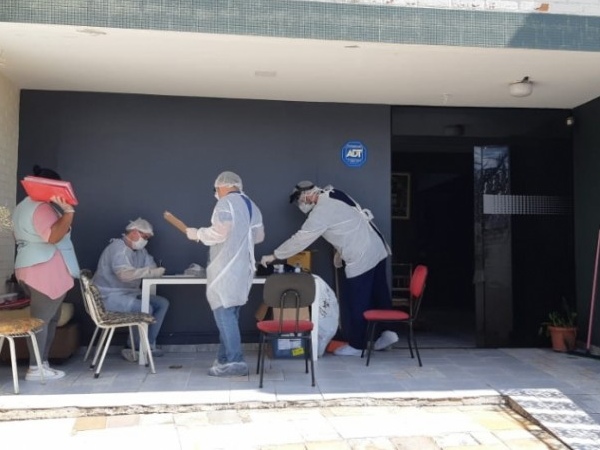 Brasil registra mais de mil mortes pelo 4º dia seguido, indica levantamento