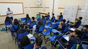 Manaus é a primeira capital a retomar aulas presenciais na rede estadual de ensino