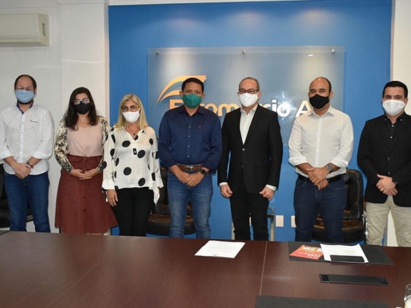 Prefeito de Palmeira dos Índios pede reabertura do comércio na cidade