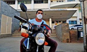 Mototaxistas: por que para eles correr risco virou questão de sobrevivência?