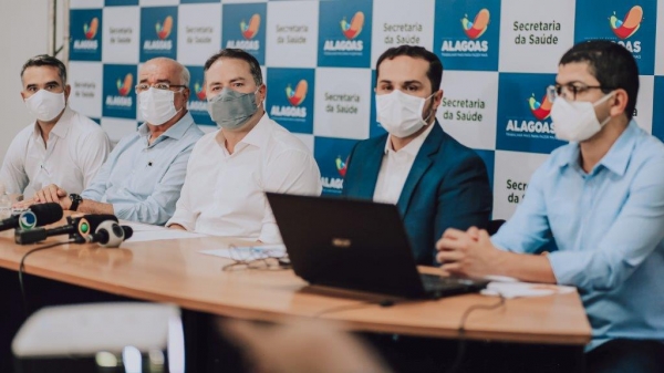 Retomada de aulas, transporte complementar e do futebol continua sob análise em Alagoas