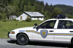 Dois aviões colidem nos EUA e autoridades acreditam que oito pessoas morreram