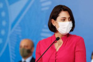 Michelle Bolsonaro é diagnosticada com covid-19