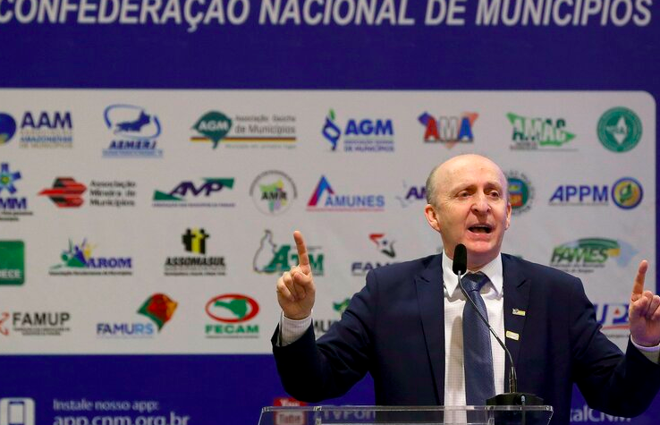 Prorrogação de parcelas do FPM é o que garante pagamento de servidores municipais, alerta CNM