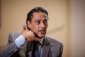 Lava Jato denuncia Wassef por desvio de verba e lavagem de dinheiro