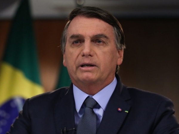‘Não pode um juiz decidir se você vai ou não tomar vacina’, diz Bolsonaro