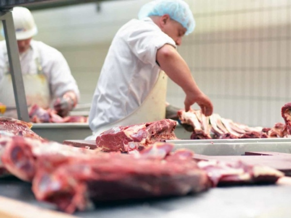 China detecta coronavírus em carnes vindas do Brasil e outros países