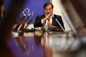 Sem descartar reeleição, Maia defende nome de consenso para presidir Câmara