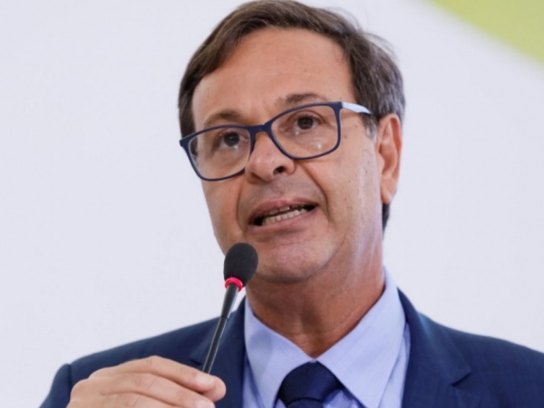 Bolsonaro diz a apoiadores que Gilson Machado é o novo ministro do Turismo