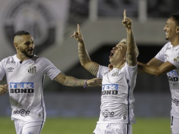 Santos dá show, vence o Boca e está na final da Libertadores