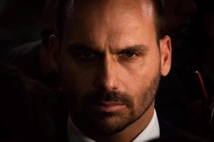 Eduardo diz que processará Kim após ser chamado de “tchutchuca do Centrão”