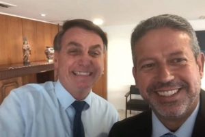 Bolsonaro e Arthur Lira se reúnem no Palácio da Alvorada