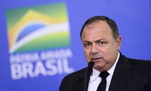 Alegando problema de saúde, Pazuello pede para deixar comando de ministério