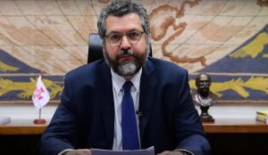 Ernesto Araújo pede demissão do Ministério das Relações Exteriores