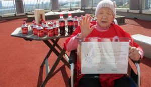 Após 2 cânceres, 2 pandemias e 2 guerras mundiais, mulher mais velha do mundo vai carregar a tocha olímpica