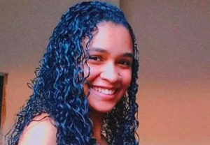 Jovem morre ao ter bebê arrancado da barriga. Suspeita é detida