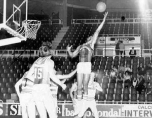 Ex-jogador do Barcelona dado como morto por 40 anos reaparece em asilo