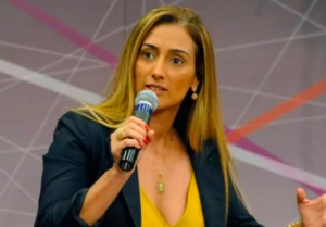 “Uma grande surpresa que devo a Arthur Lira”, diz nova ministra Flávia Arruda