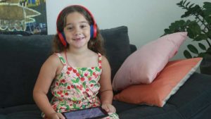 ‘O YouTube influencia o jeito de falar da minha filha’