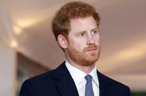 Harry decide adiar “retorno para Meghan” após conversas com a família