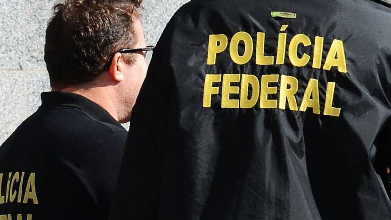 PF cumpre mandado e prende falso comerciante da orla
