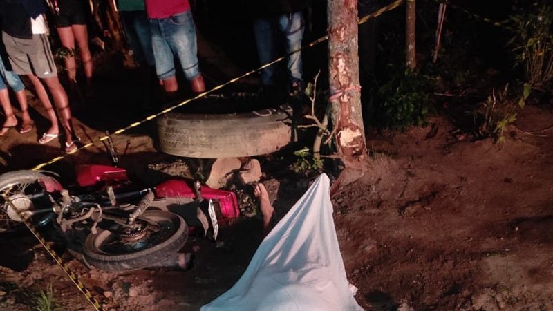 Motociclista morre após bater em árvore na AL-110, em Taquarana