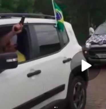 [Vídeo] Disparo é registrado durante carreata pró-Bolsonaro em Palmeira dos Índios