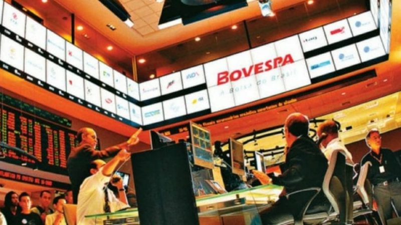 Bovespa cai mais de 2% e fecha na pior pontuação do ano após risco de calote na China