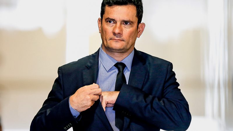 De volta ao Brasil, Moro discute candidatura em 2022