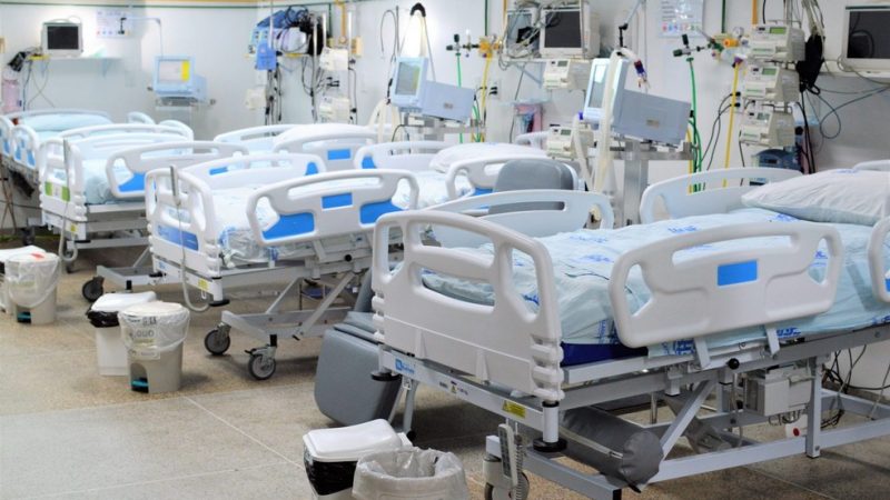 Redução de leitos de UTI exclusivos para pacientes com Covid faz taxa de ocupação voltar a subir em Alagoas