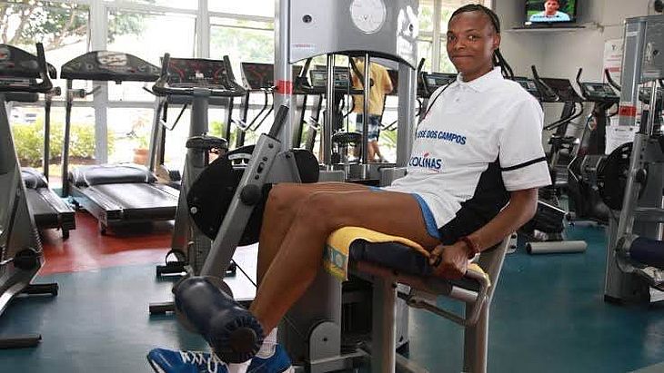 Grávida, ex-jogadora de basquete Geisa Oliveira morre aos 42 anos