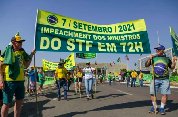 Radicais que buscam “parar o país” sentem baque com nota de Bolsonaro, mas insistem em mobilização