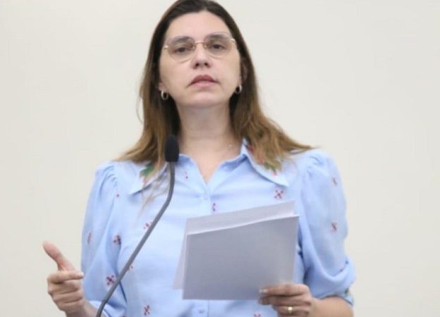 Em discurso, Jó Pereira diz que não é, “no momento” pré-candidata a chapa majoritária