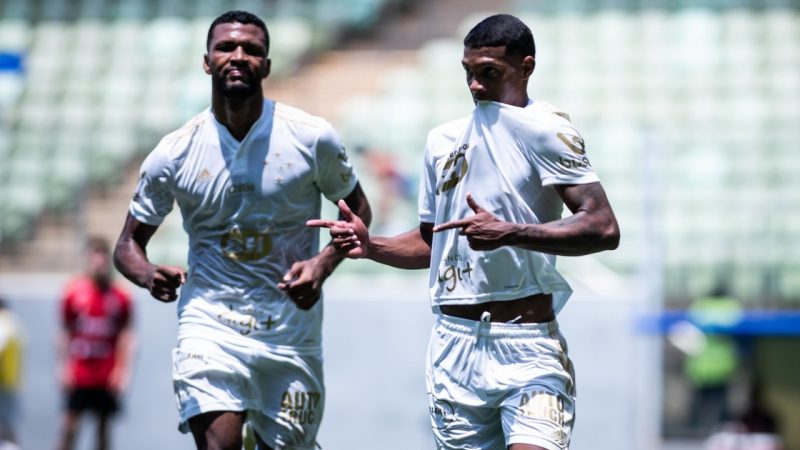 Cruzeiro vence lanterna da Série B por 2 a 0 e sobe posições na tabela