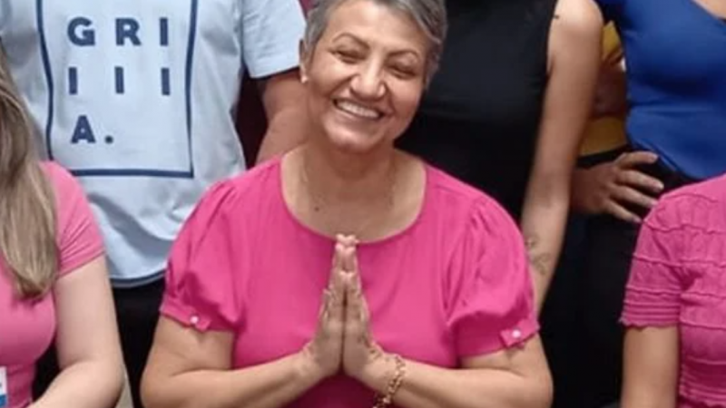 “A doença não domina minha vida”, diz pedagoga com câncer em metástase