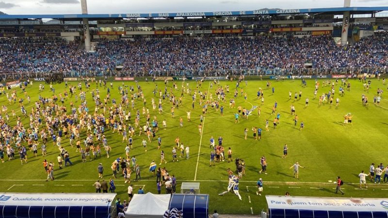 Avaí vira contra o Sampaio Corrêa e conquista o acesso à elite de 2022