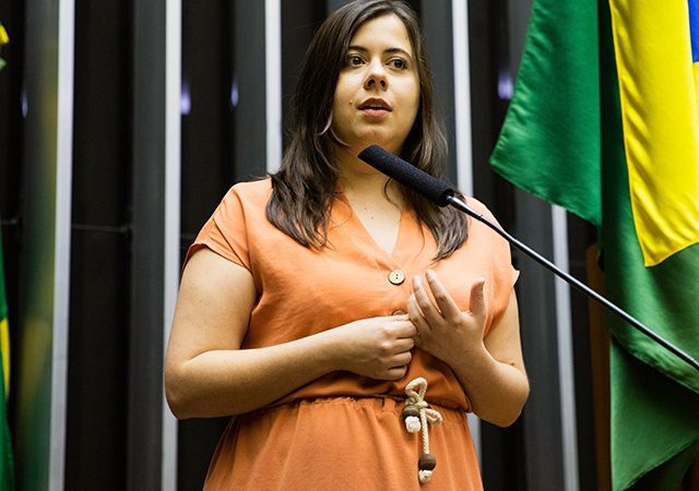 Deputada quer pensão para vítimas da Covid e de tratamentos ineficazes que tenham sequelas