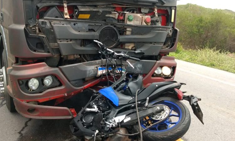 Enfermeiro morre em grave acidente em Olho D’Água das Flores