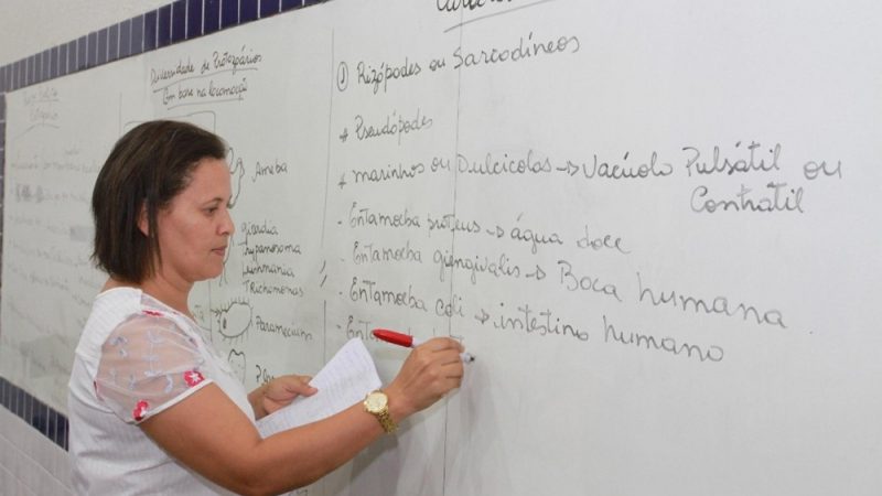 Lei que autoriza rateio do Fundeb entre servidores da Educação de Alagoas é sancionada