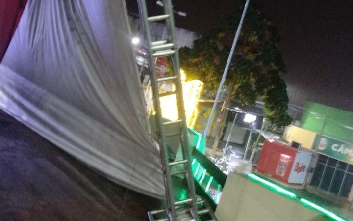 Chuva destrói palco do Natal Luz de Palmeira dos Índios