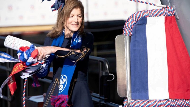 Caroline, filha de John F. Kennedy e de Jacqueline, será embaixadora dos EUA na Austrália